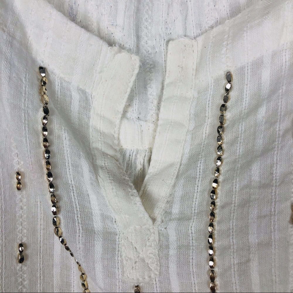 SAKS OFF THE 5TH | White and Gold Blouse - Picture 7 of 8